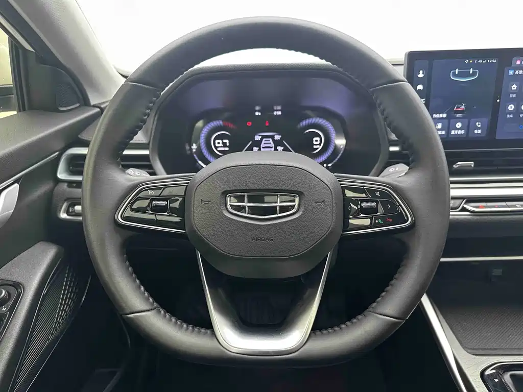 Geely Emgrand 2023 — фото 18