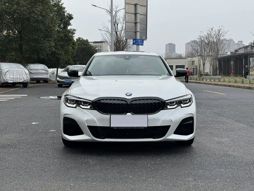 BMW 3 Series 2022