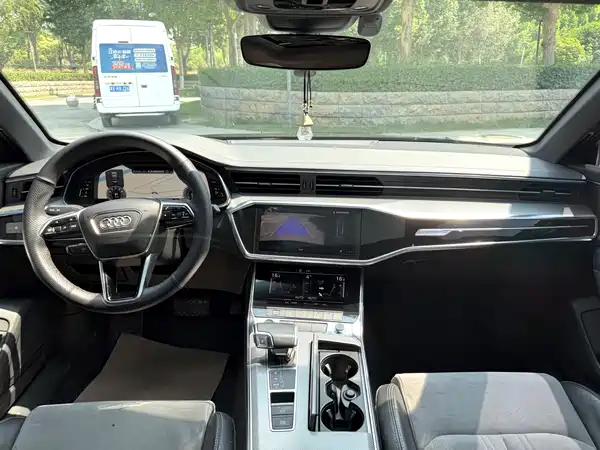 Audi A6L 2021