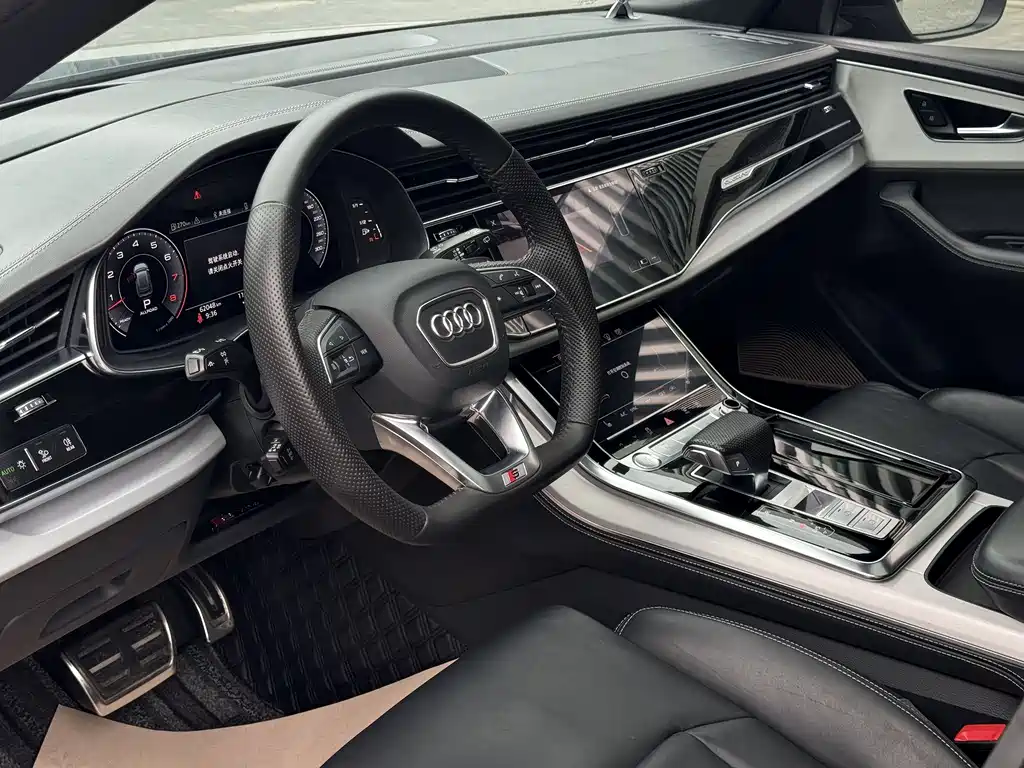 Audi Q8 2019 — фото 15
