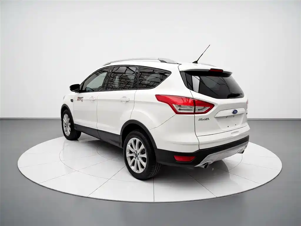 Ford Kuga 2015 — фото 5