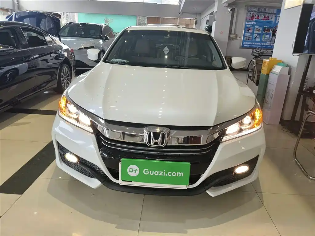 Honda Accord 2016 — фото 3