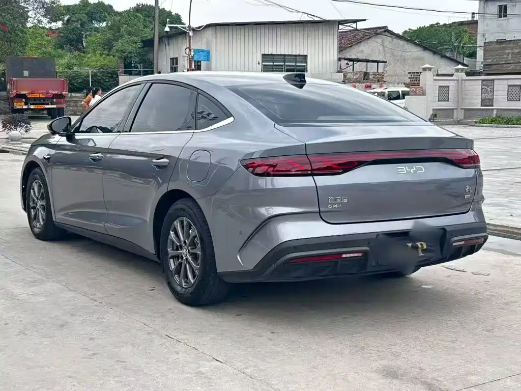 BYD Qin L 2025 — фото 23