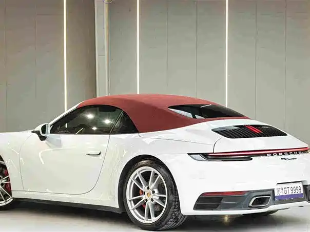 Porsche 911 2023 — фото 8