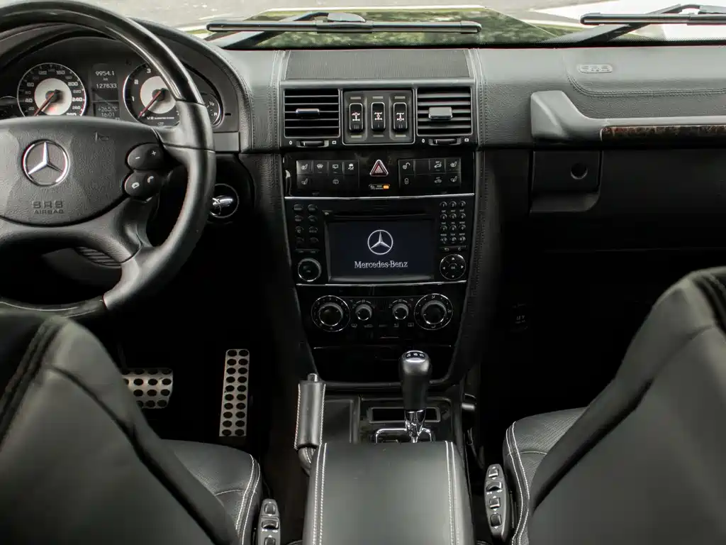 Mercedes-Benz G-Class AMG 2011 — фото 17