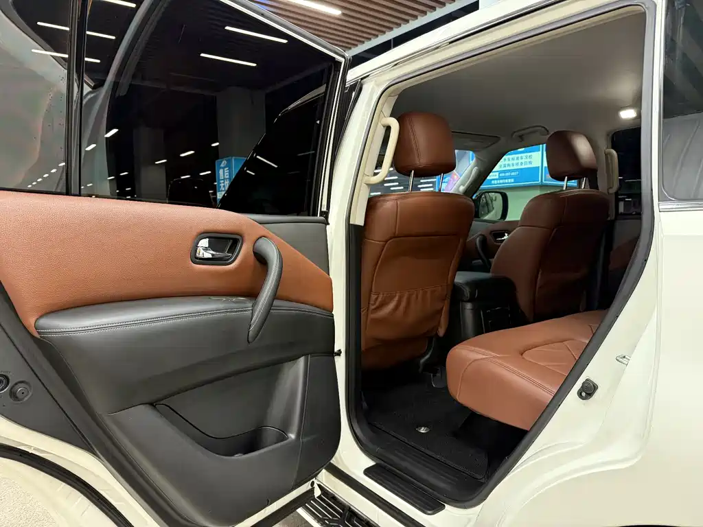 Nissan Patrol 2018 — фото 11