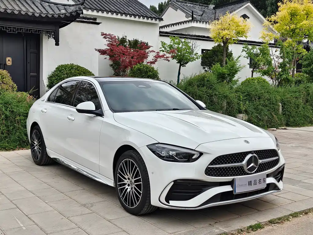 Mercedes-Benz C-Class 2023 — фото 3