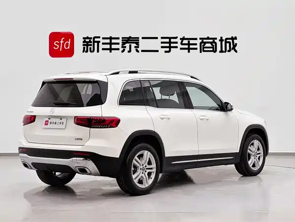 Mercedes-Benz GLB 2023