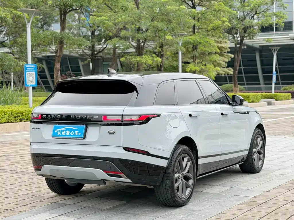 Land Rover Velar 2023 — фото 4