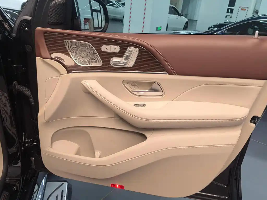 Mercedes-Benz GLS 2022 — фото 17