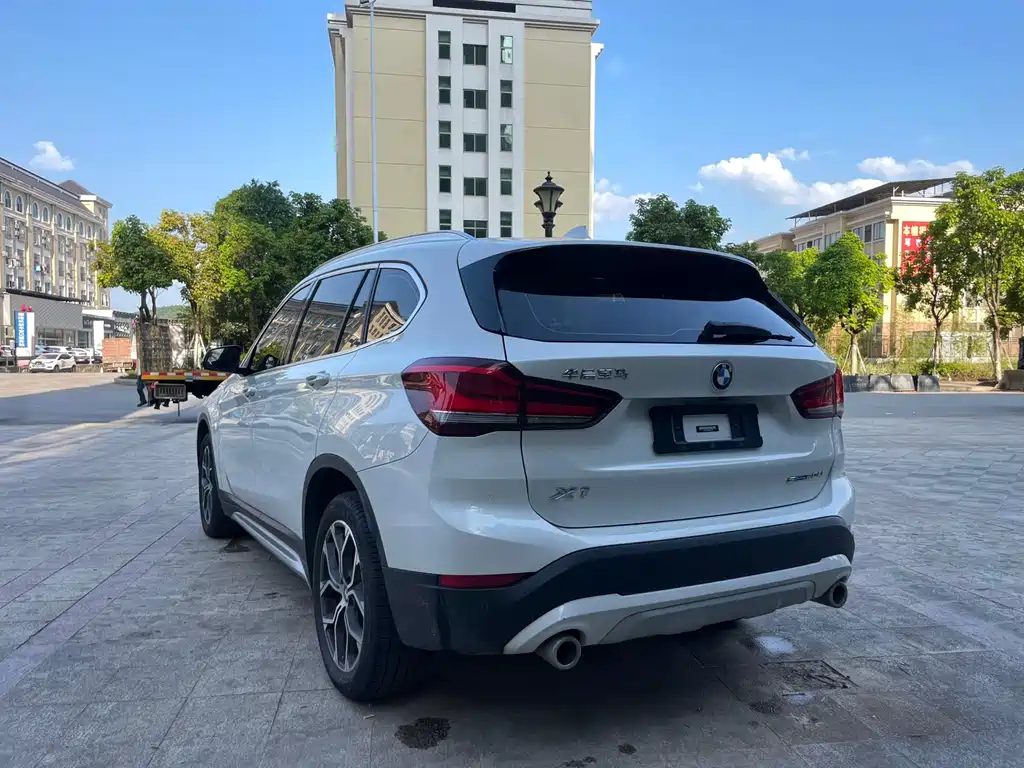 BMW X1 2022 — фото 8
