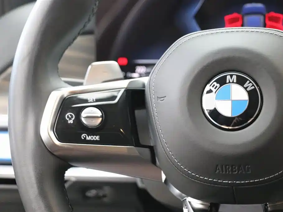 BMW 7 Series 2023 — фото 18