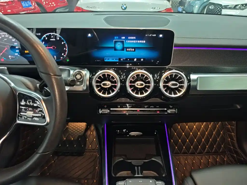 Mercedes-Benz GLB 2020 — фото 13