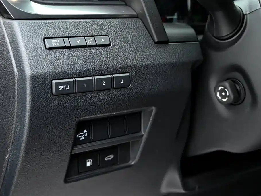Lexus GX 2025 — фото 23