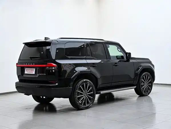 Lexus GX 2025