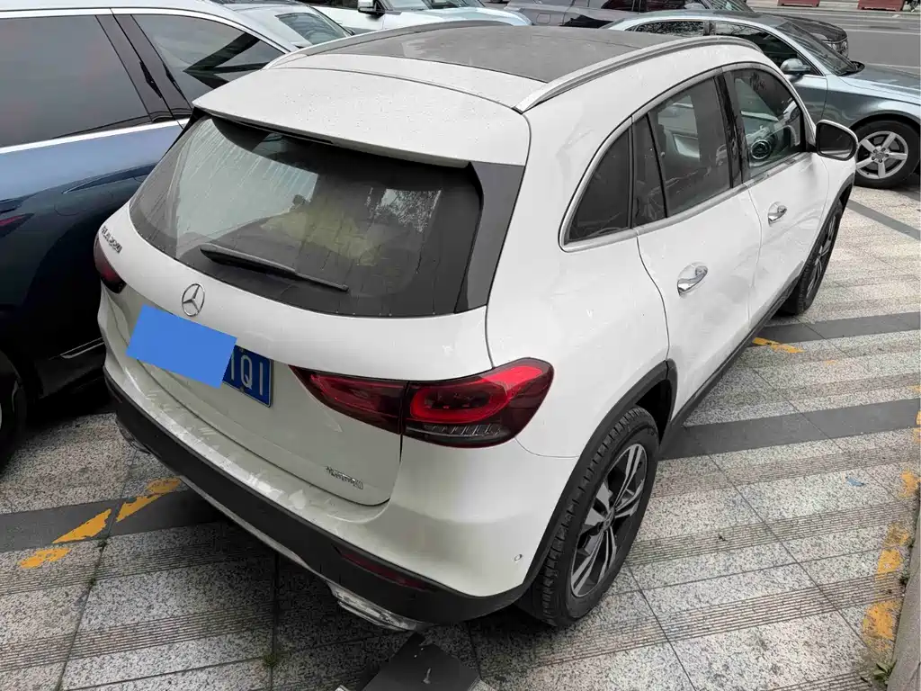 Mercedes-Benz GLA 2022 — фото 4