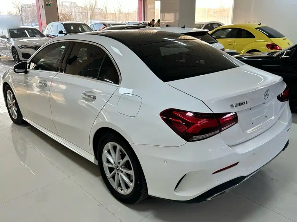 Mercedes-Benz A-Class 2019 — фото 23