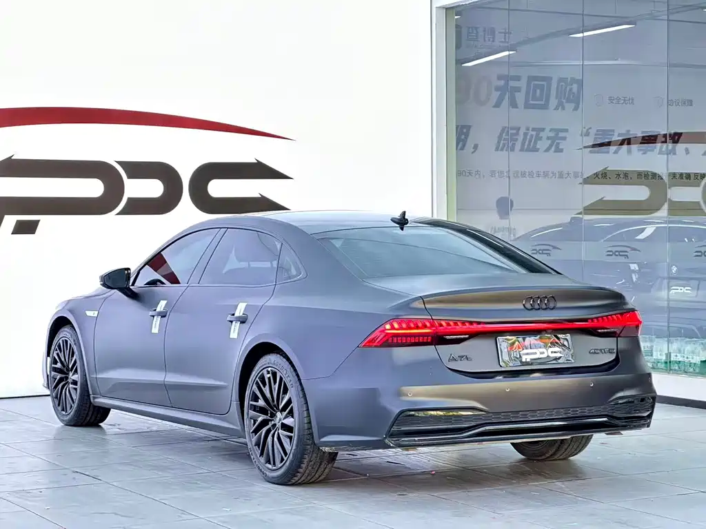 Audi A7L 2024 — фото 26