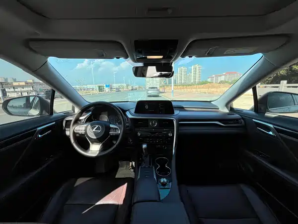 Lexus RX 2020