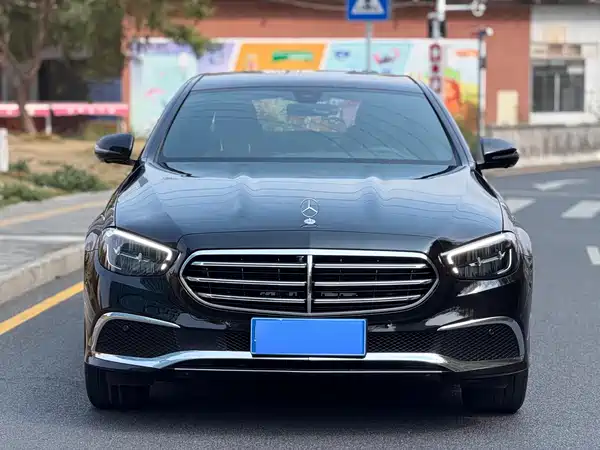 Mercedes-Benz E-Class 2024