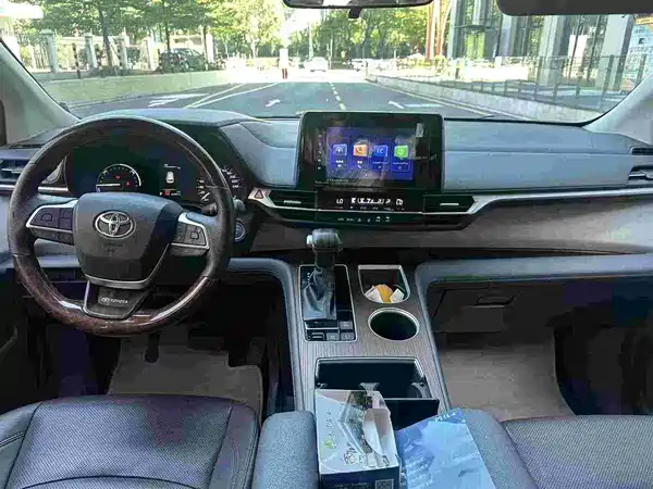 Toyota Sienna 2022