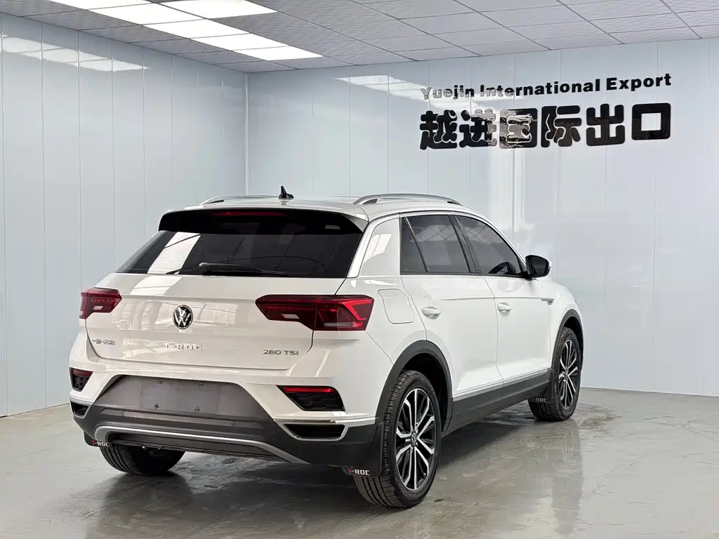 Volkswagen T-Roc 2023 — фото 10