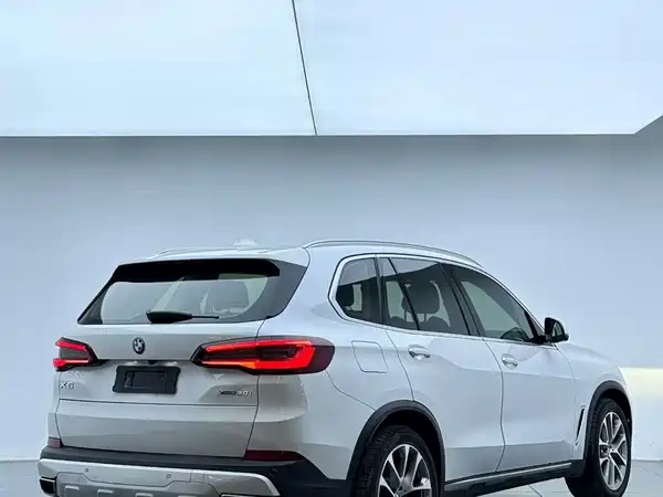 BMW X5 2021