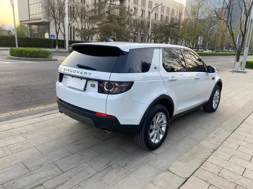Land Rover Discovery Sport 2019 — фото 16