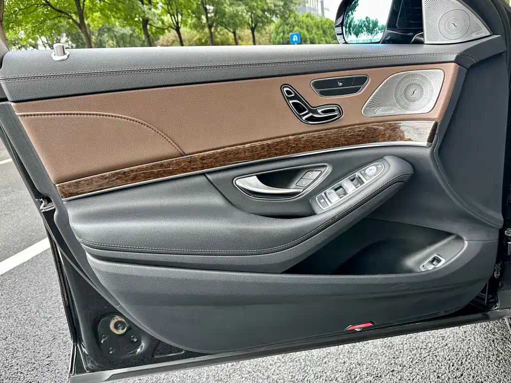 Mercedes-Benz S-Class 2017 — фото 12