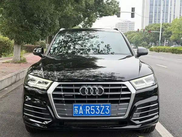 Audi Q5L 2019