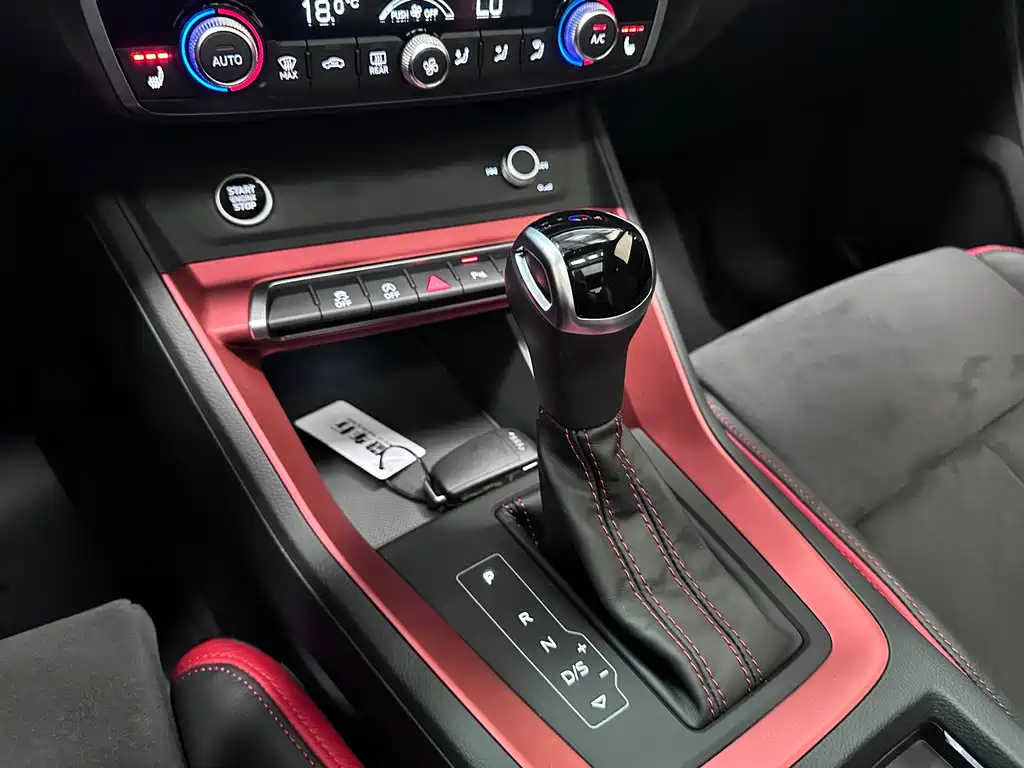 Audi Q3 2022 — фото 15