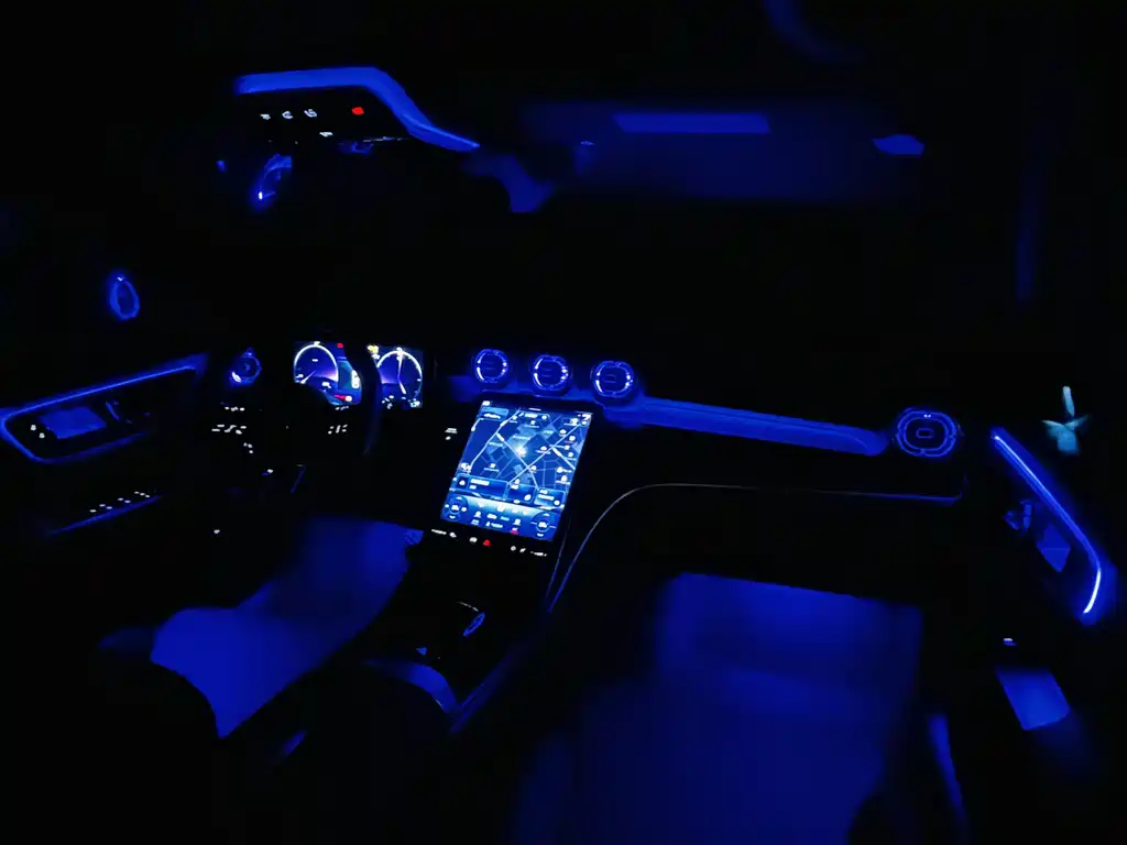 Mercedes-Benz C-Class 2023 — фото 18