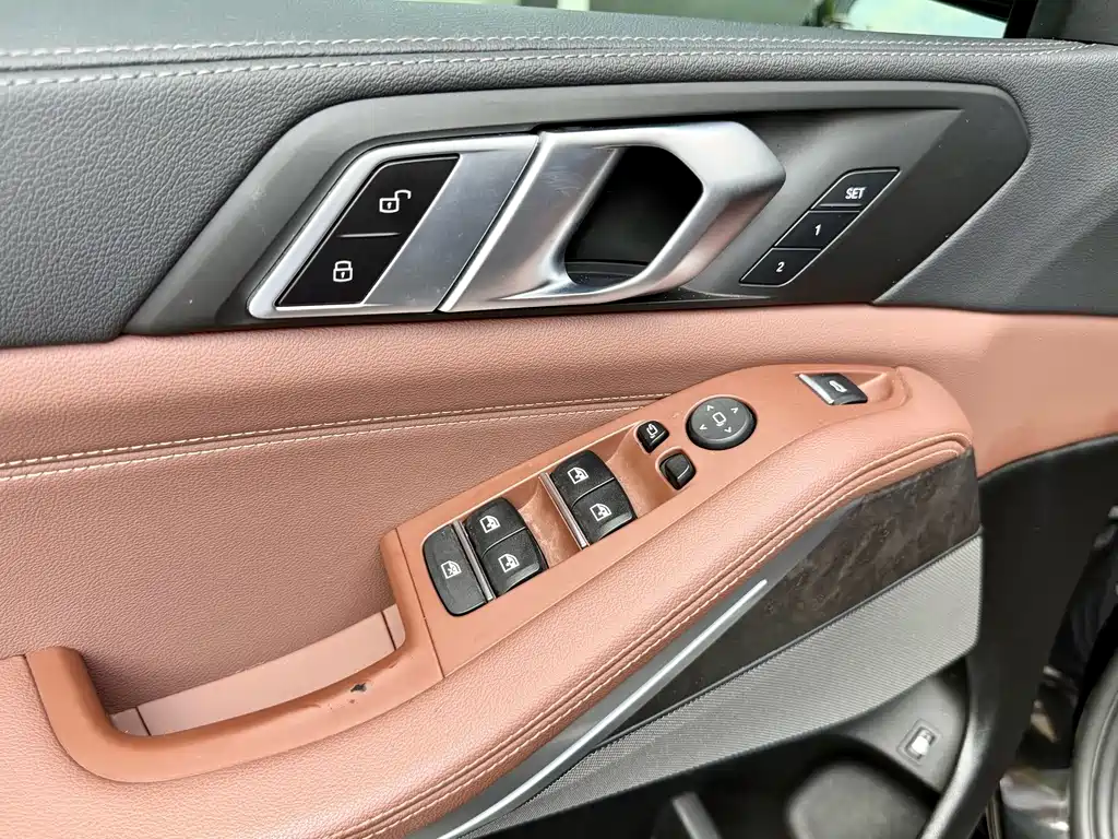 BMW X5 New Energy 2021 — фото 8