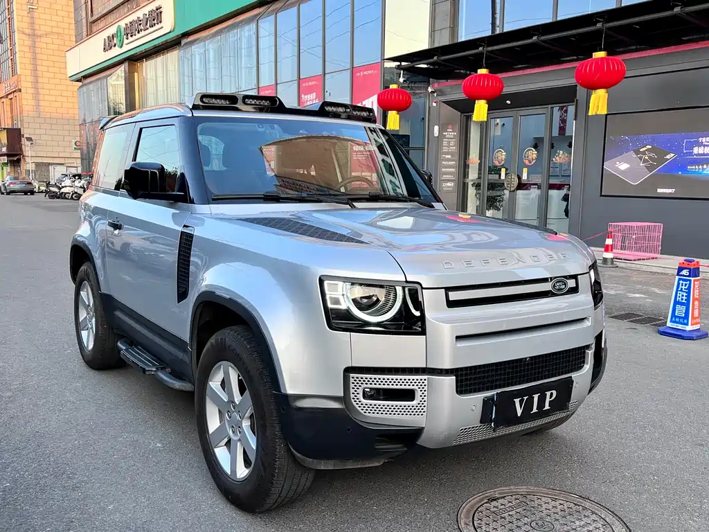 Land Rover Defender 2023 — фото 3
