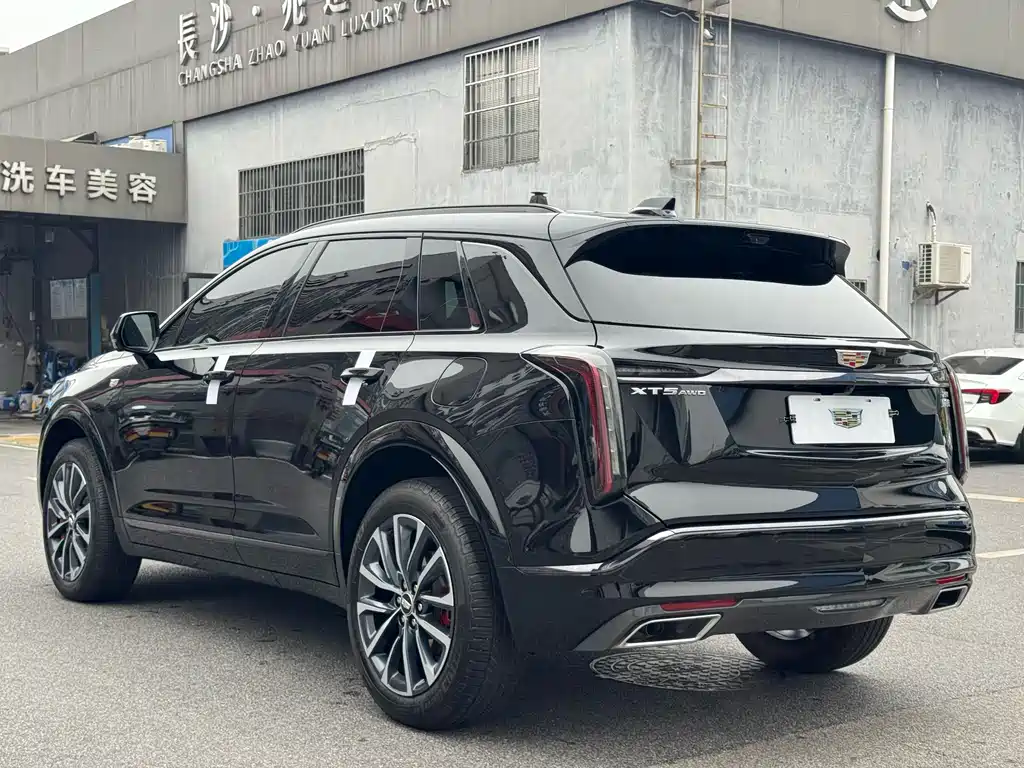 Cadillac XT5 2025 — фото 12