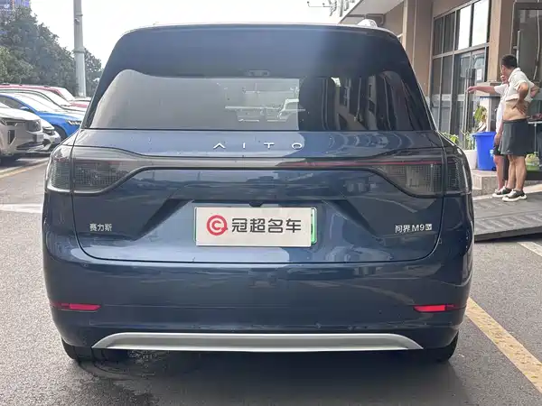 AITO M9 2025