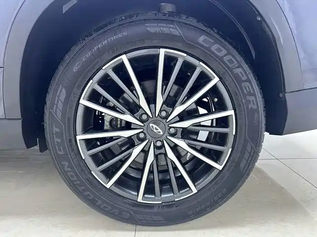 Chery Tiggo 8 PLUS 2022 — фото 14