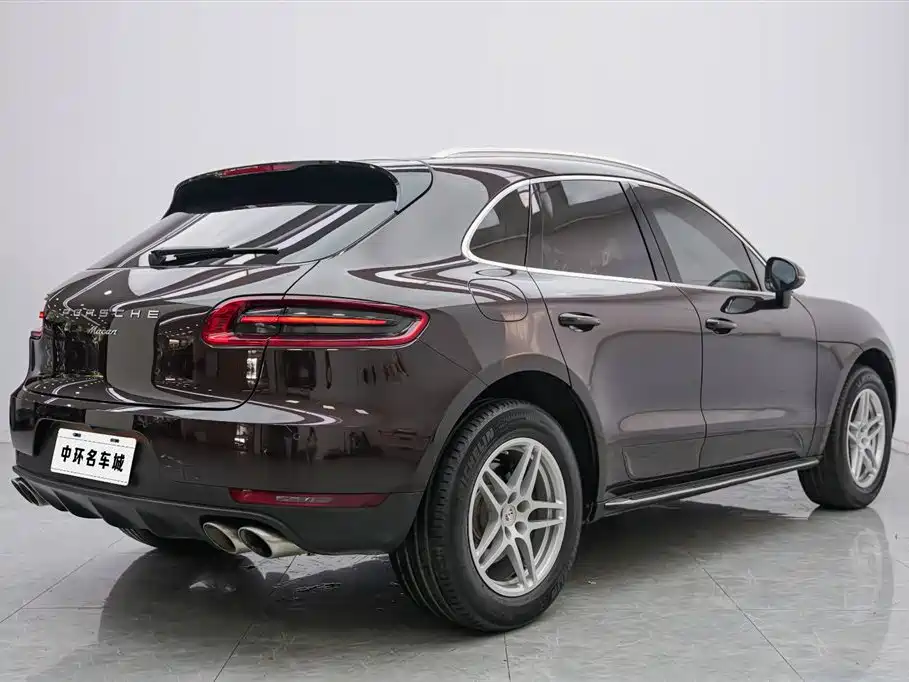 Porsche Macan 2016 — фото 17