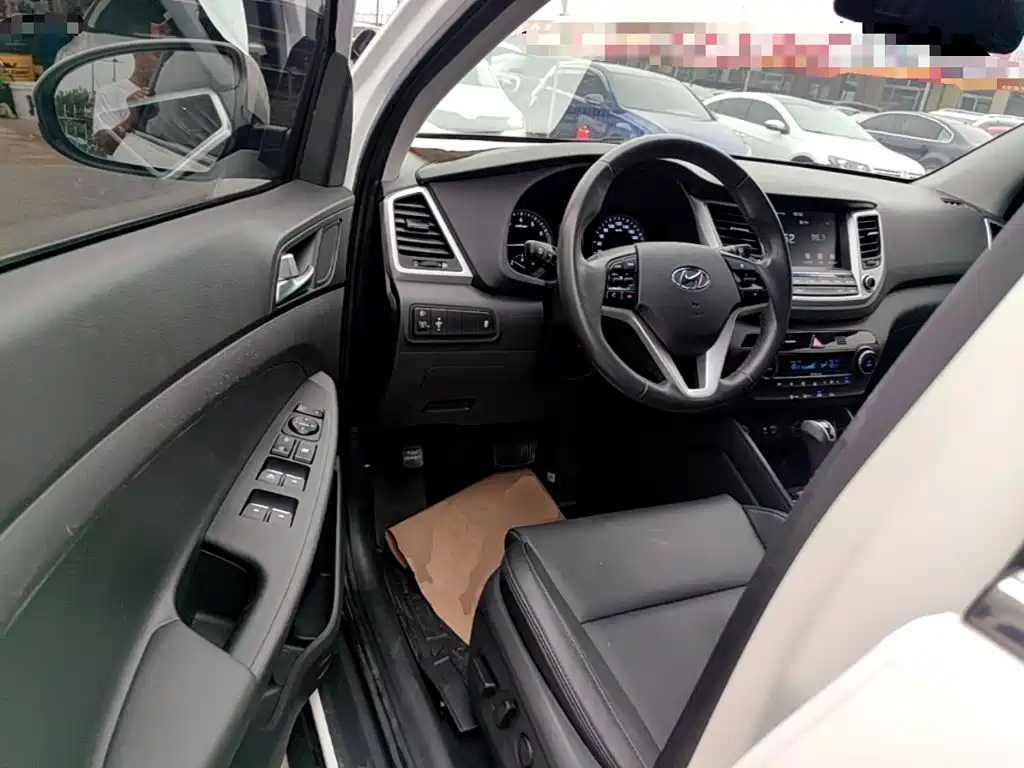 Hyundai Tucson 2018 — фото 16