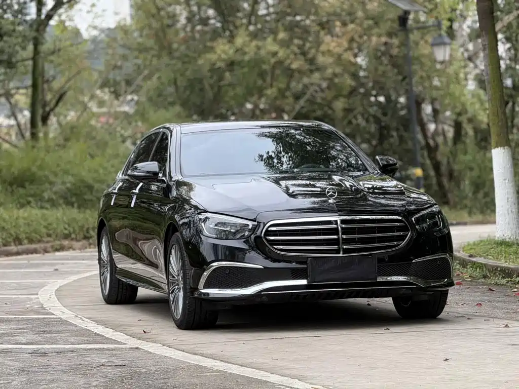 Mercedes-Benz E-Class 2022 — фото 7