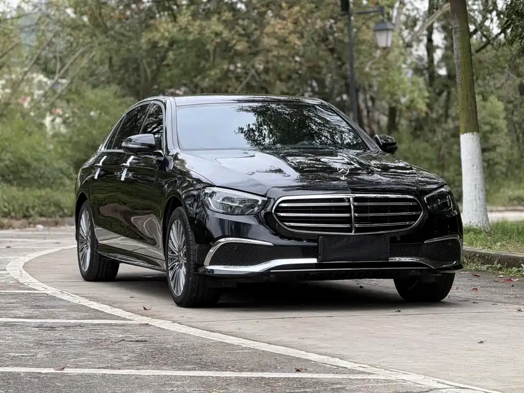 Mercedes-Benz E-Class 2022 — фото 2