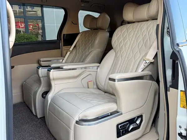 Toyota Previa 2015