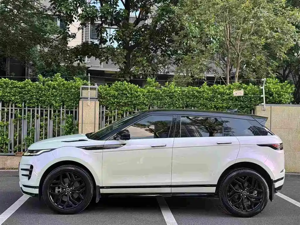Land Rover Range Rover Evoque 2021 — фото 2