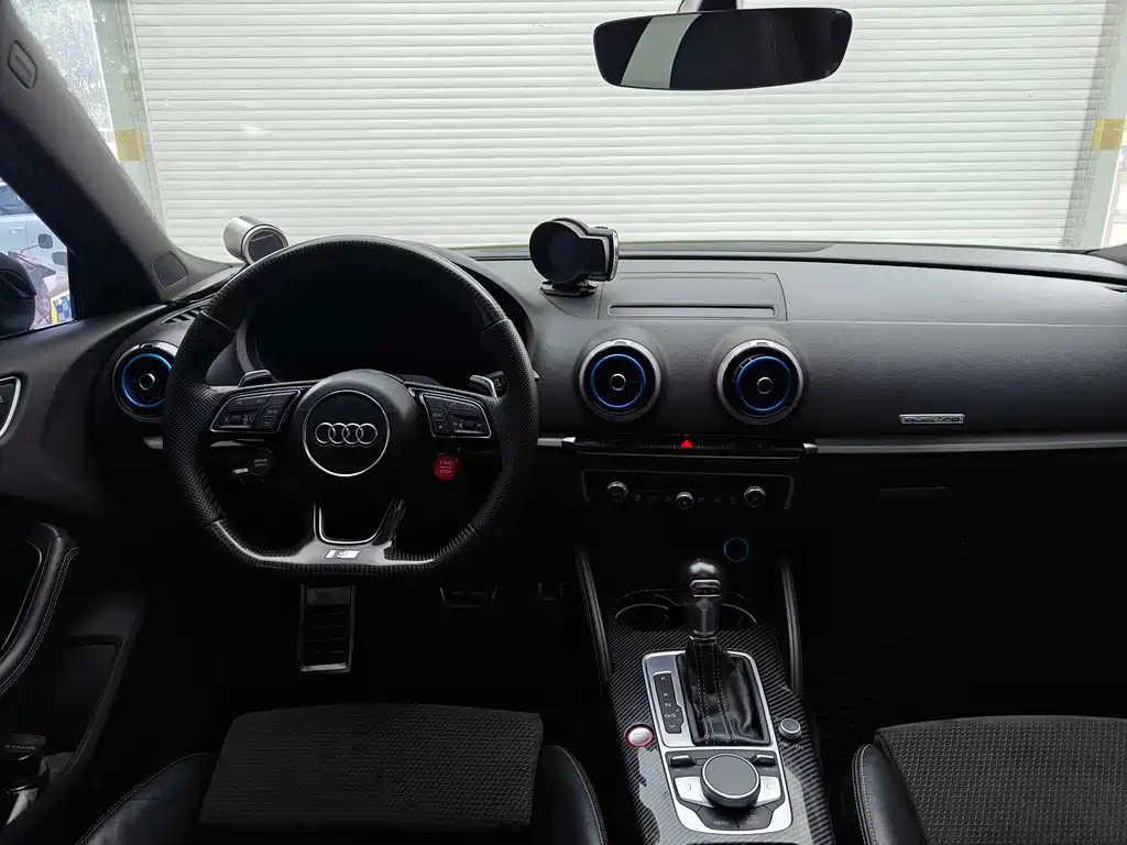 Audi S3 2017 — фото 10