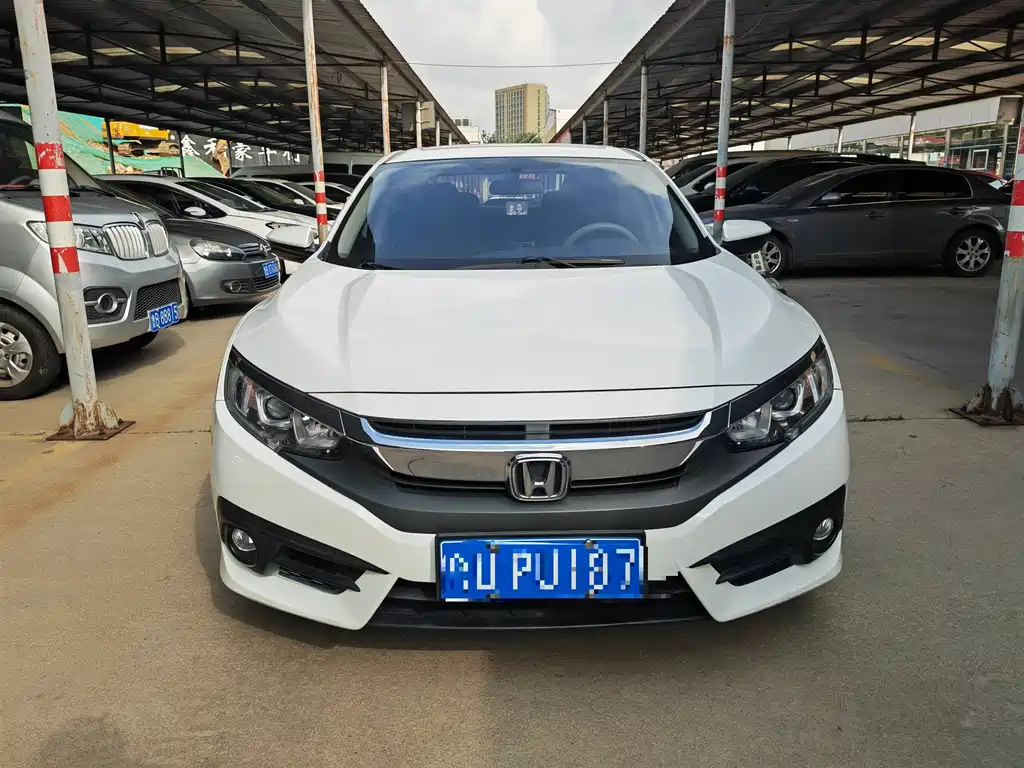 Honda Civic 2018 — фото 2