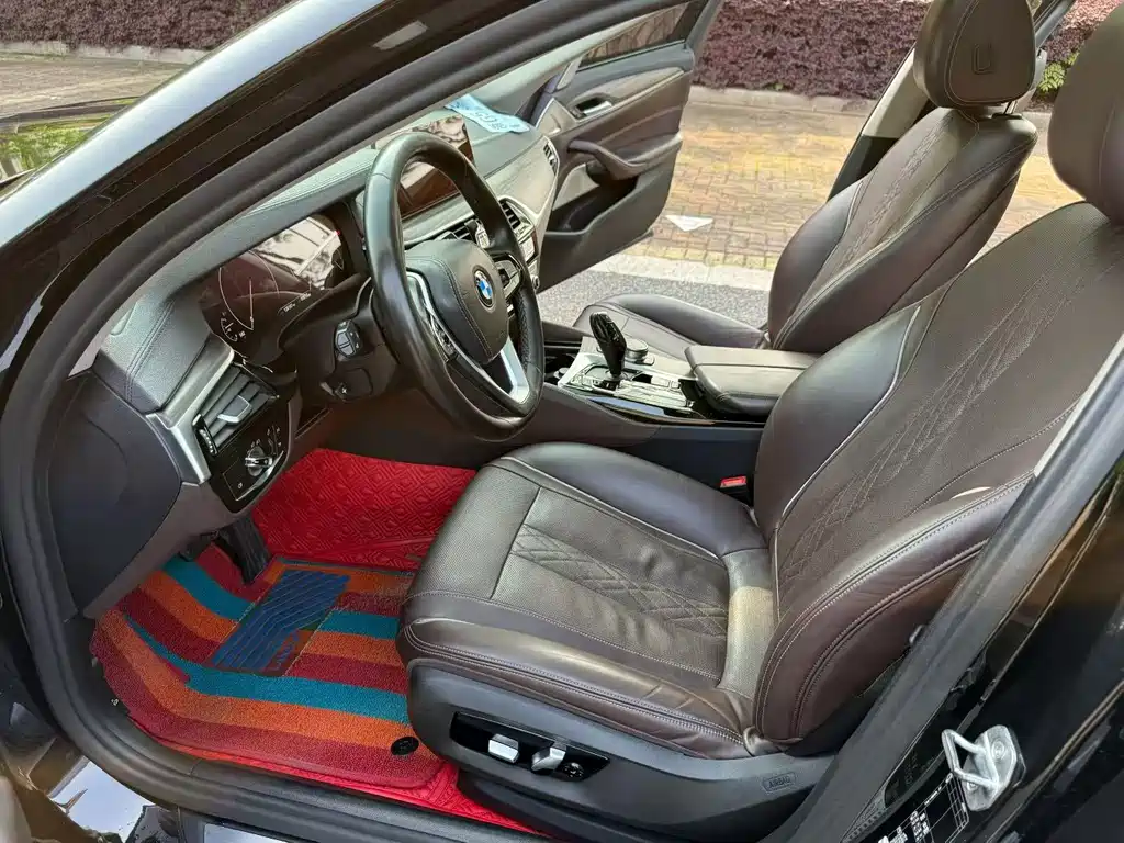 BMW 5 Series 2019