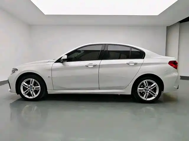 BMW 1 Series 2020 — фото 18