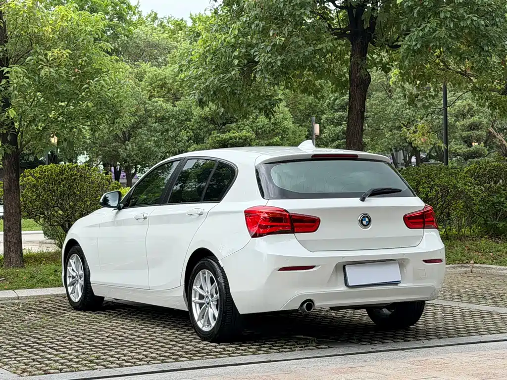 BMW 1 Series 2015 — фото 20
