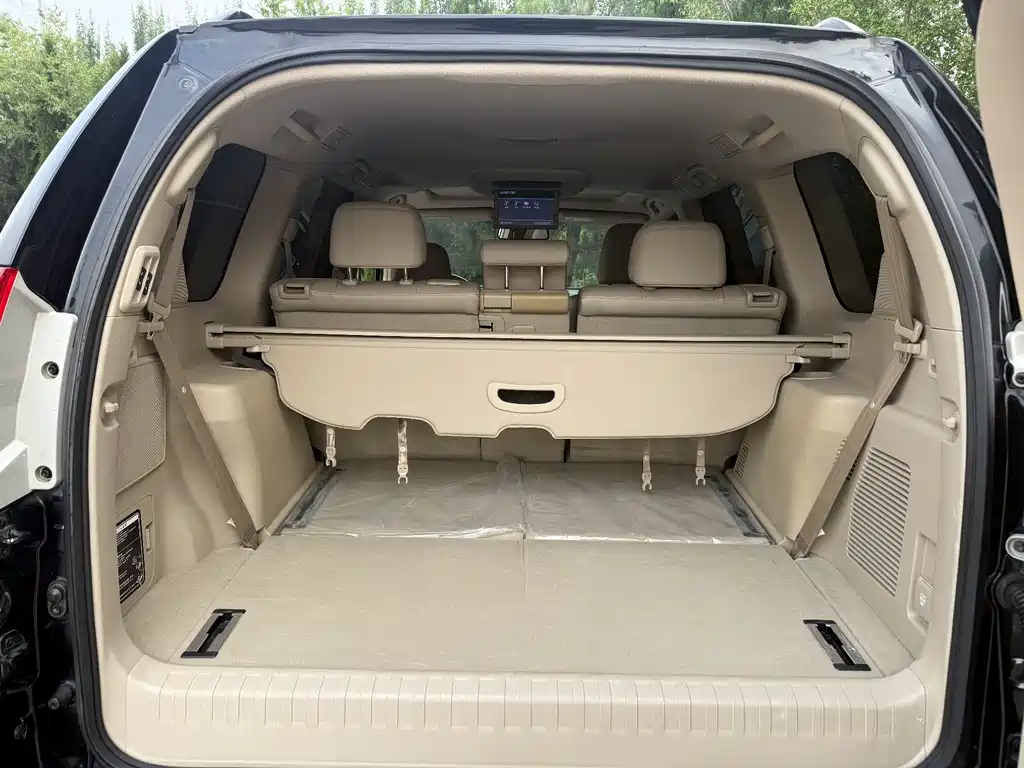 Toyota Prado 2013 — фото 26