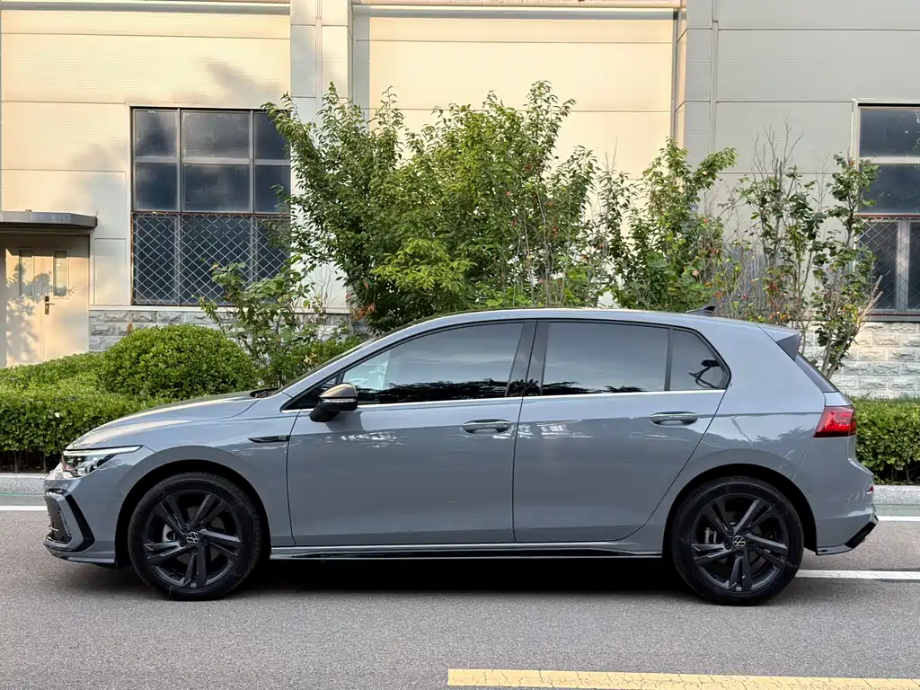 Volkswagen Golf 2022
